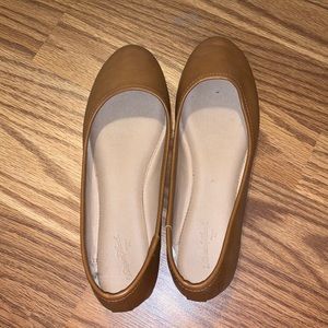 Universal Thread Flats